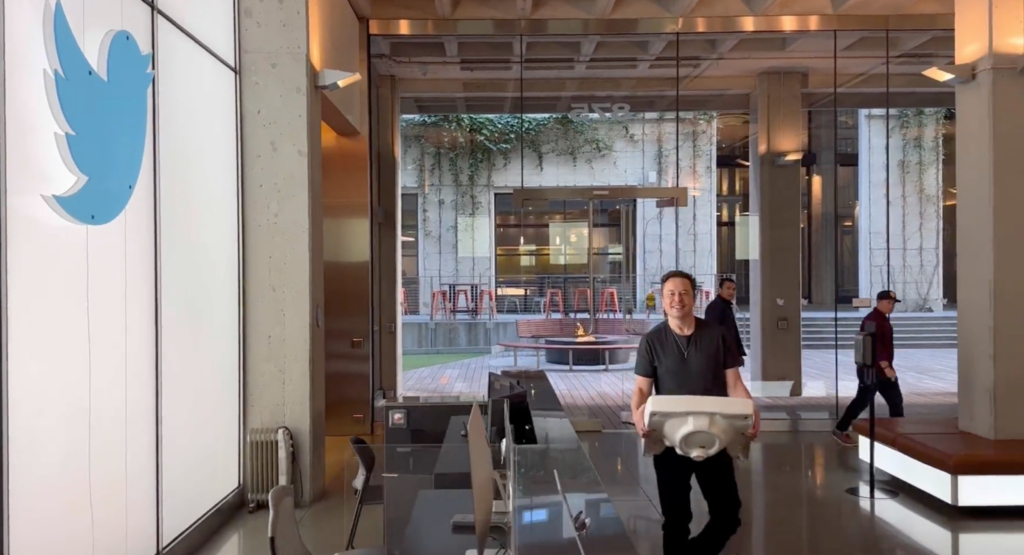 Musk licenzia un dipendente di Twitter. Il caso: i post del miliardario non sono più così virali? Schermata 2023 01 18 alle 10.21.12