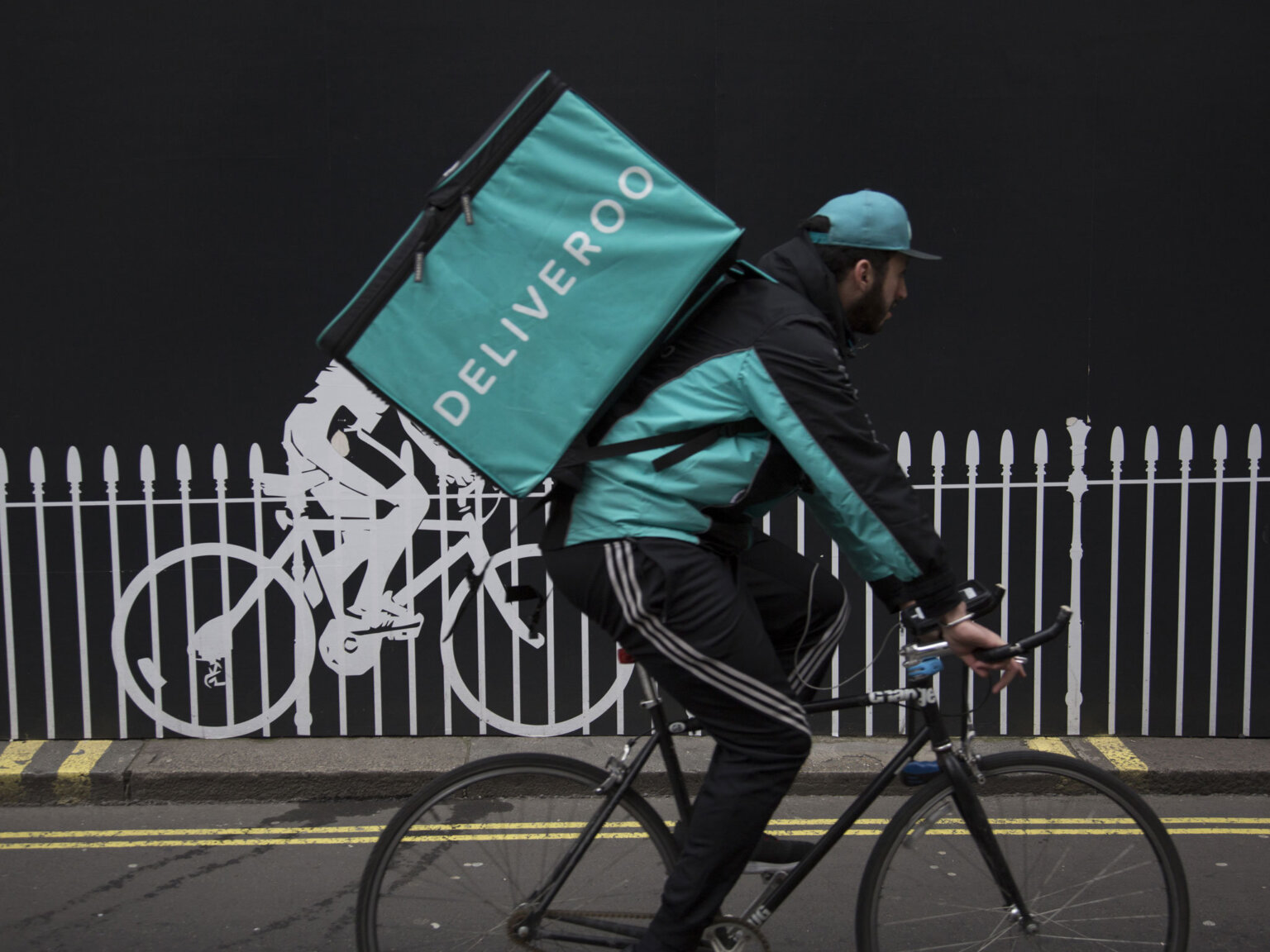 Dopo Foodora anche Deliveroo rischia una battaglia legale sui lavoratori autonomi (in UK) deliveroo